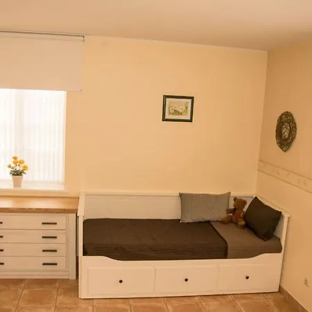 2 On The Ground Floor In The Moenchgut Appartement Middelhagen